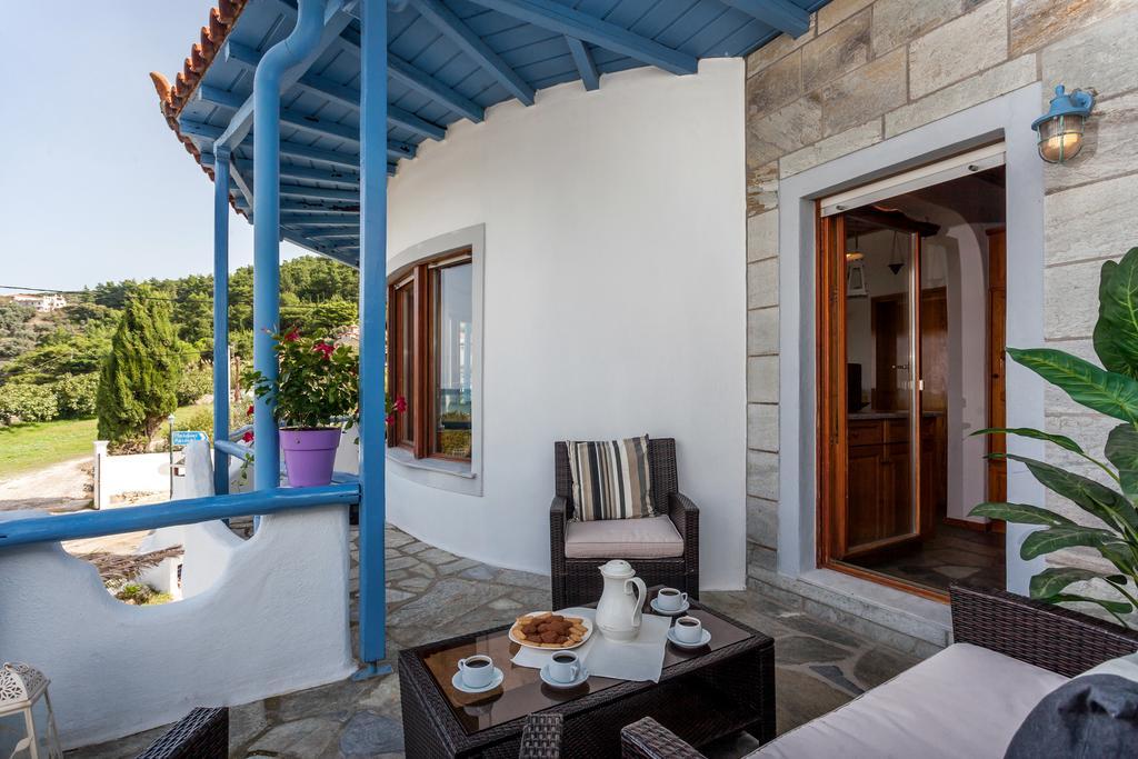 Karavos Sea View Apartments Bandar Skopelos Luaran gambar